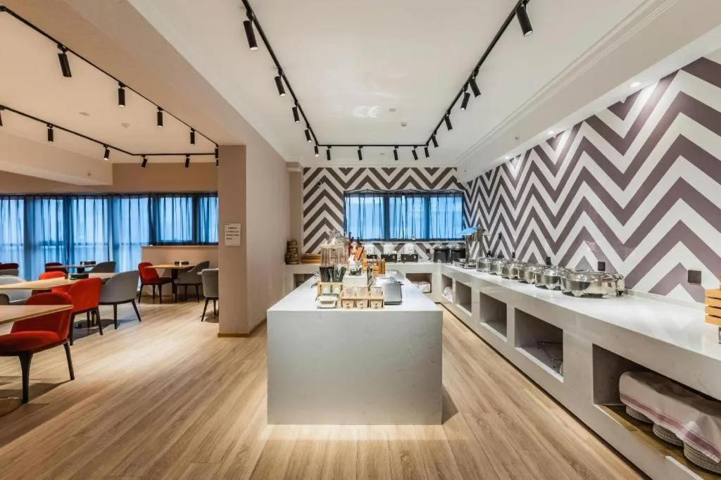 Borrman Hotel Ji'nan Aoti Center East Provincial Hospital