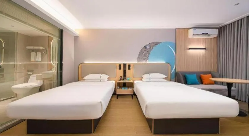 Bed in City Comfort Inn Liuzhou Luzhai Walking Street