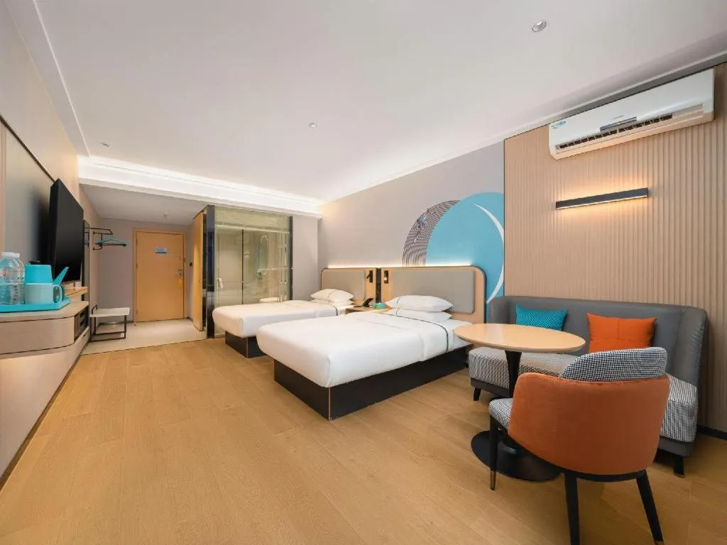 Bed in City Comfort Inn Liuzhou Luzhai Walking Street