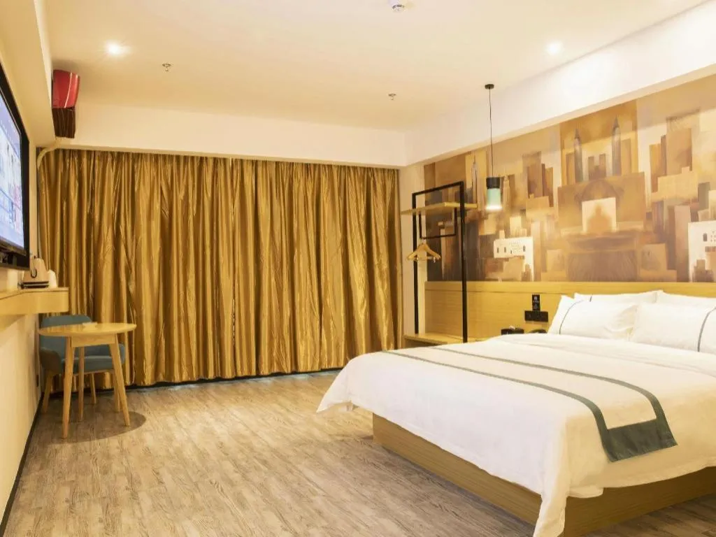 Bed in City Comfort Inn Yangjiang High-tech Zone Pinggang