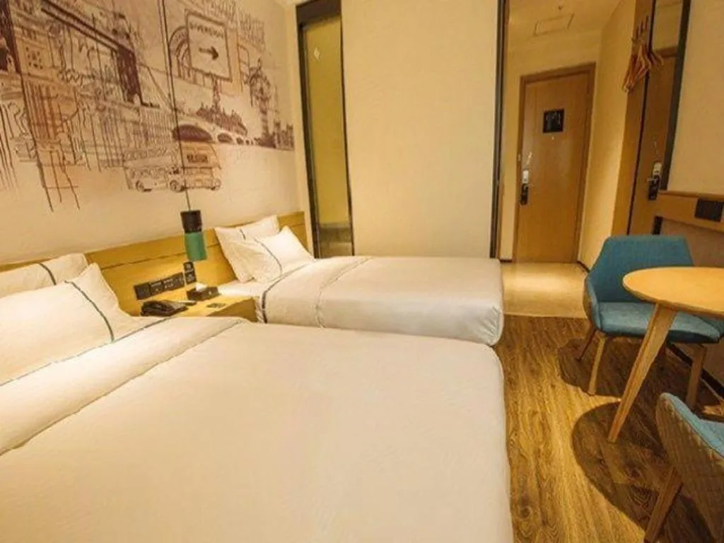 Bed in City Comfort Inn Yangjiang High-tech Zone Pinggang