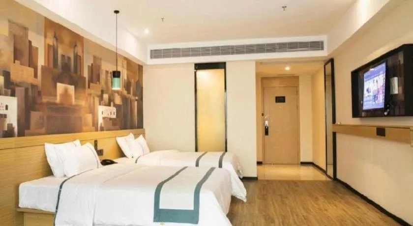 Bed in City Comfort Inn Yangjiang High-tech Zone Pinggang