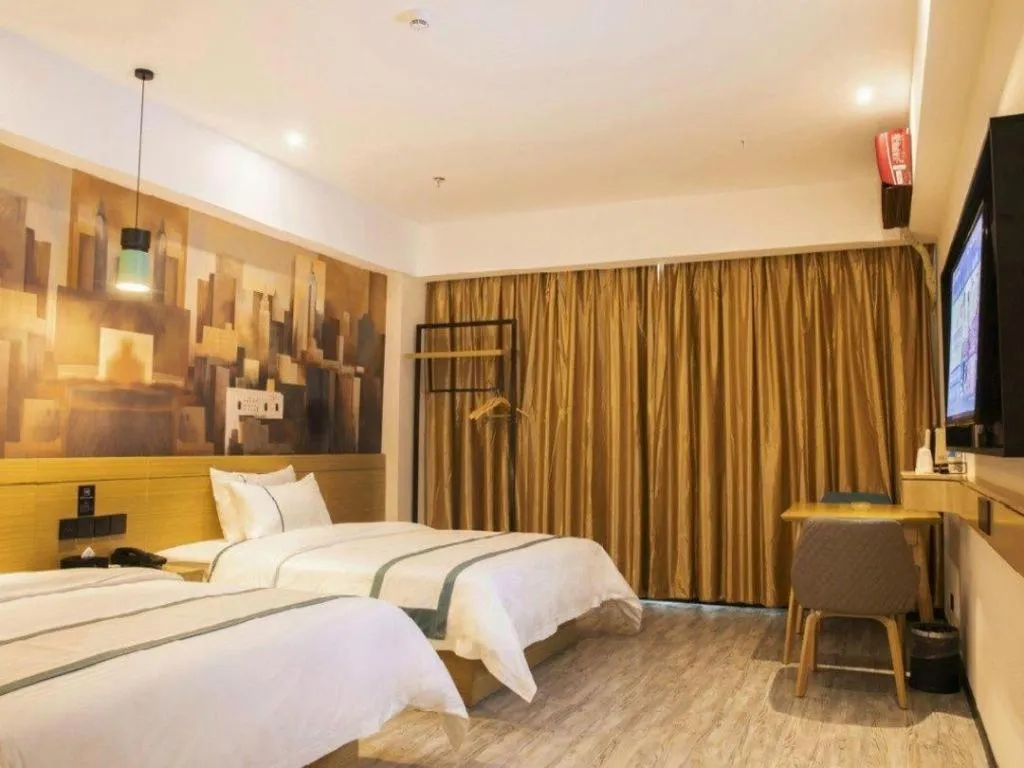 Bed in City Comfort Inn Yangjiang High-tech Zone Pinggang