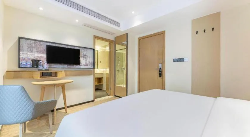 Bed in City Comfort Inn Yangjiang High-tech Zone Pinggang