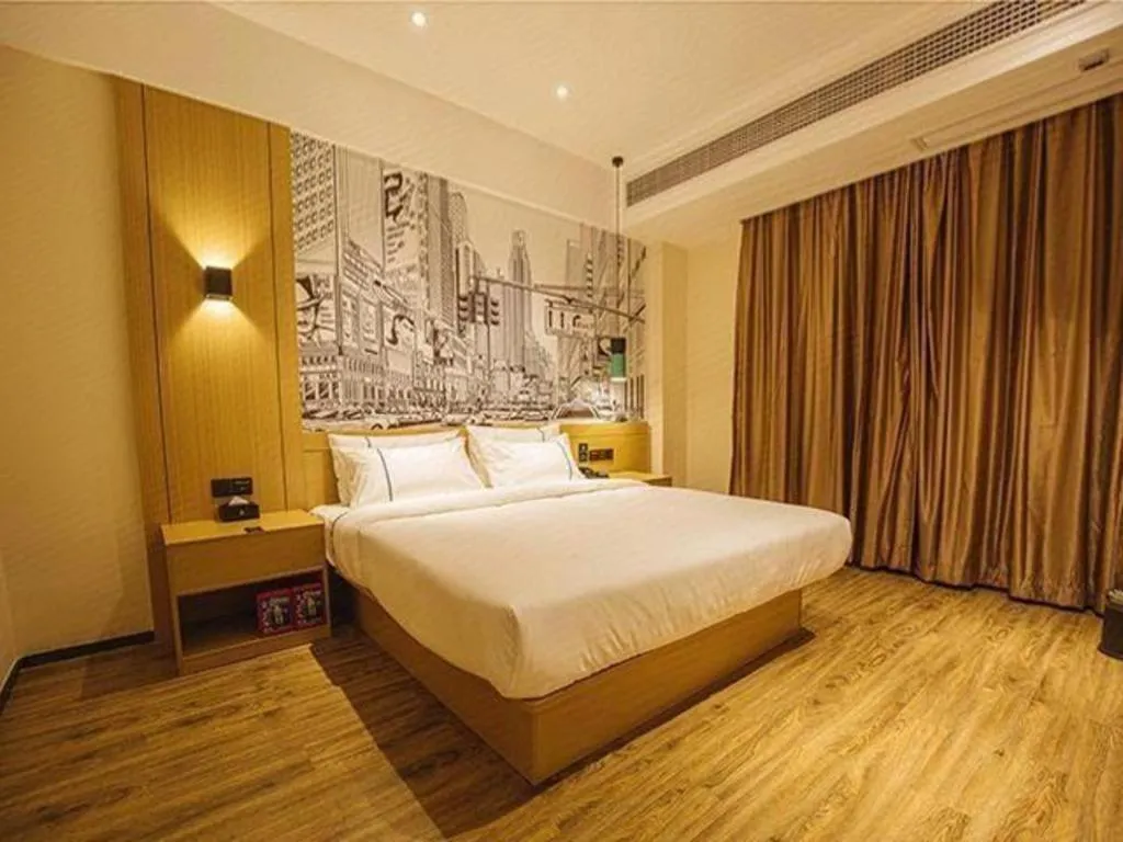 Bed in City Comfort Inn Yangjiang High-tech Zone Pinggang