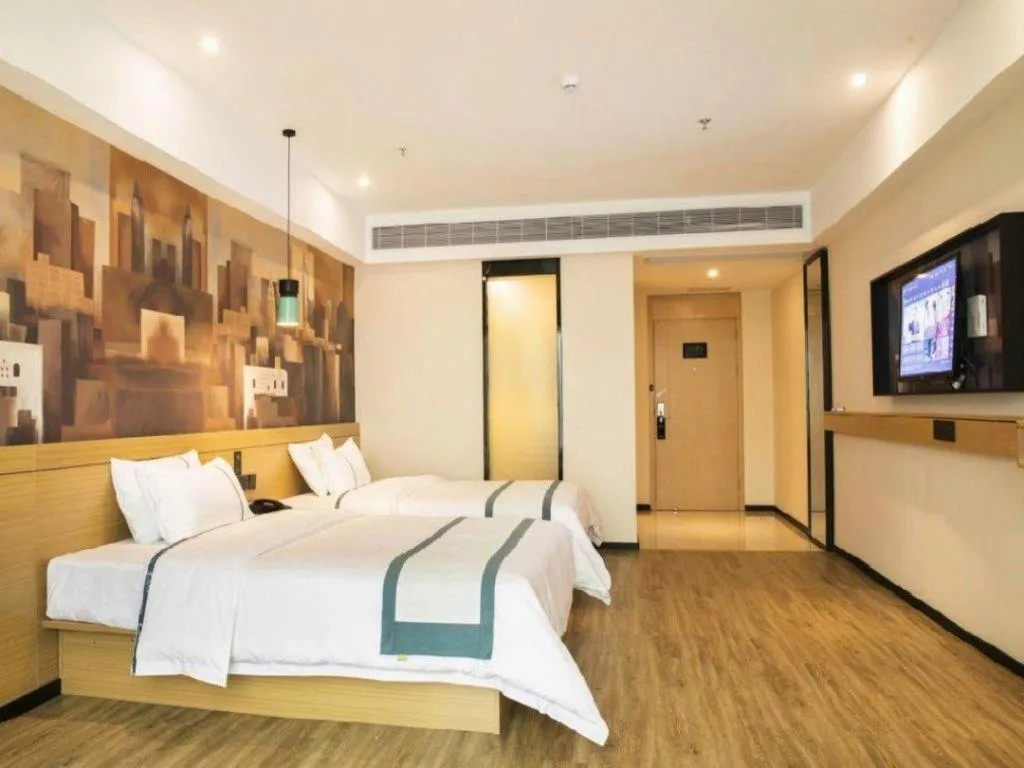 Bed in City Comfort Inn Yangjiang High-tech Zone Pinggang