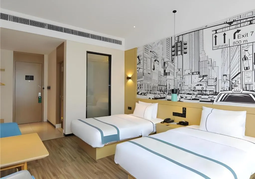 Bed in City Comfort Inn Chengdu Transportation Technical College Traditional Chinese Medicine