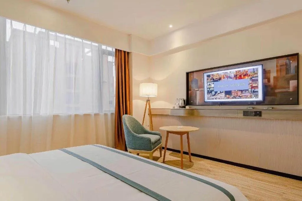 Bed in City Comfort Inn Chengdu Transportation Technical College Traditional Chinese Medicine