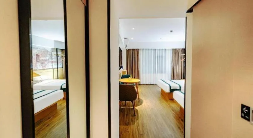 Bed in City Comfort Inn Dali High-speed Railway Station Erhai Park