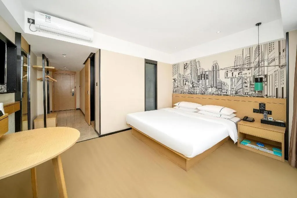 Bed in City Comfort Inn Dali High-speed Railway Station Erhai Park