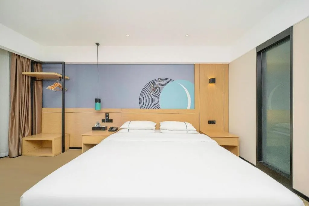 Bed in City Comfort Inn Dali High-speed Railway Station Erhai Park