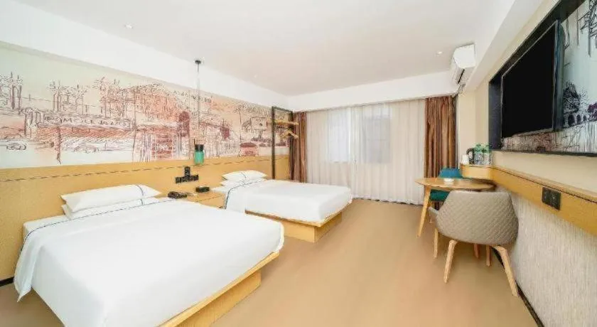 Bed in City Comfort Inn Dali High-speed Railway Station Erhai Park