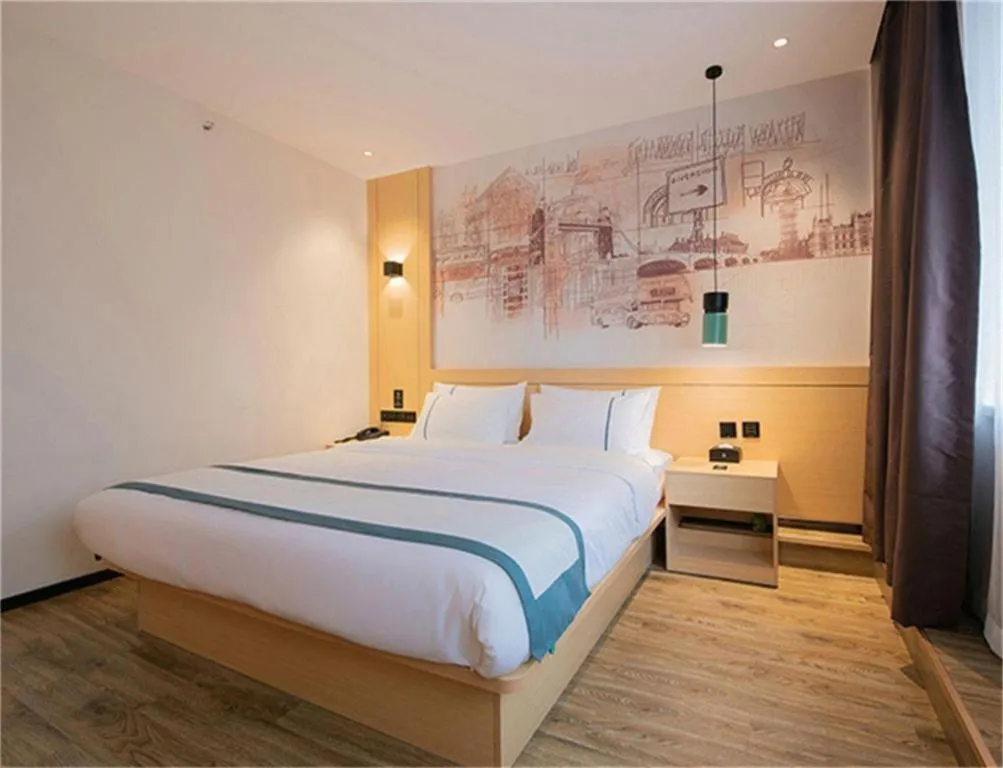 Bed in City Comfort Inn Dali High-speed Railway Station Erhai Park