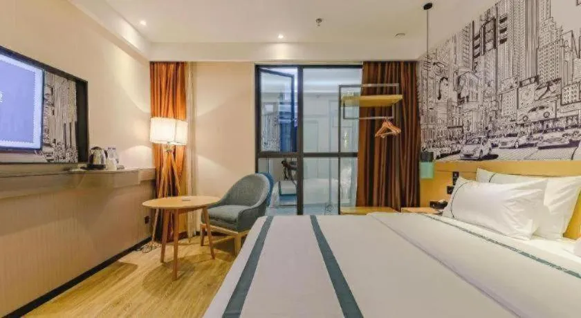 Bed in City Comfort Inn Chengdu Wenjiang Zhujiang Square Guanghua Park Metro Station