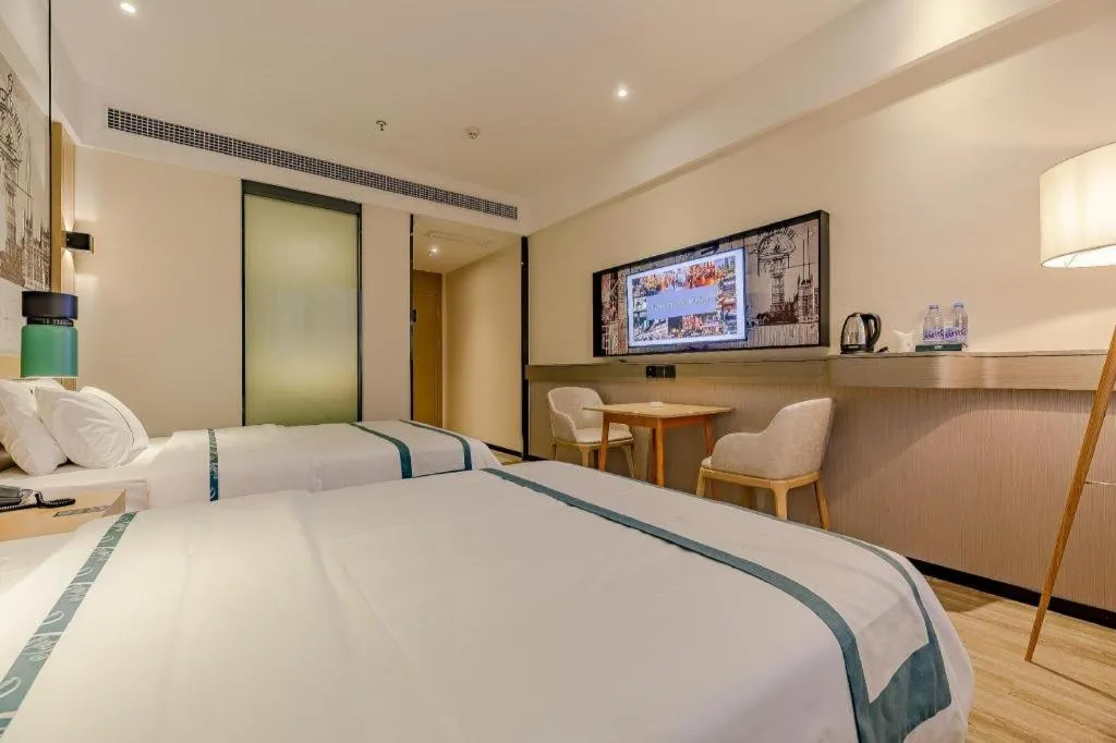 Bed in City Comfort Inn Chengdu Wenjiang Zhujiang Square Guanghua Park Metro Station