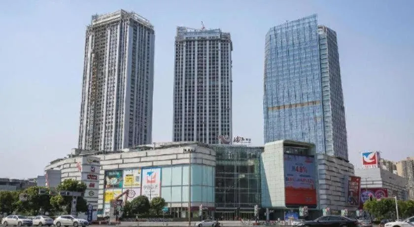 City Comfort Inn Chengdu Wenjiang Zhujiang Square Guanghua Park Metro Station