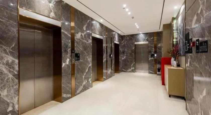 City Comfort Inn Chengdu Wenjiang Zhujiang Square Guanghua Park Metro Station