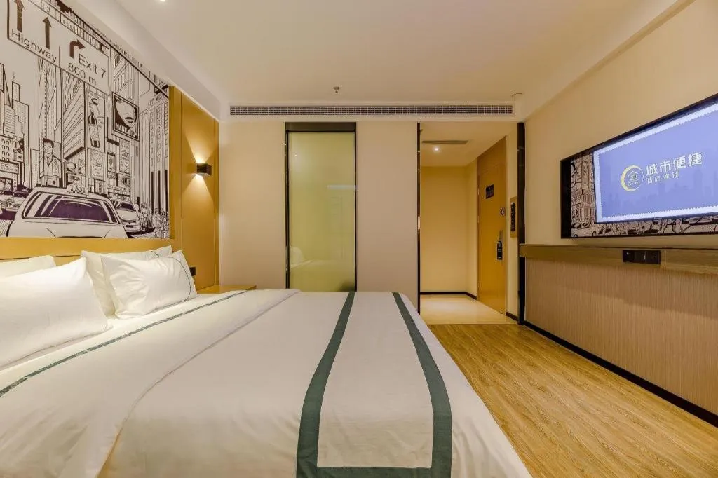 Bed in City Comfort Inn Chengdu Wenjiang Zhujiang Square Guanghua Park Metro Station
