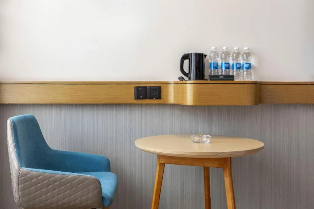 City Comfort Inn Chengdu Wenjiang Zhujiang Square Guanghua Park Metro Station