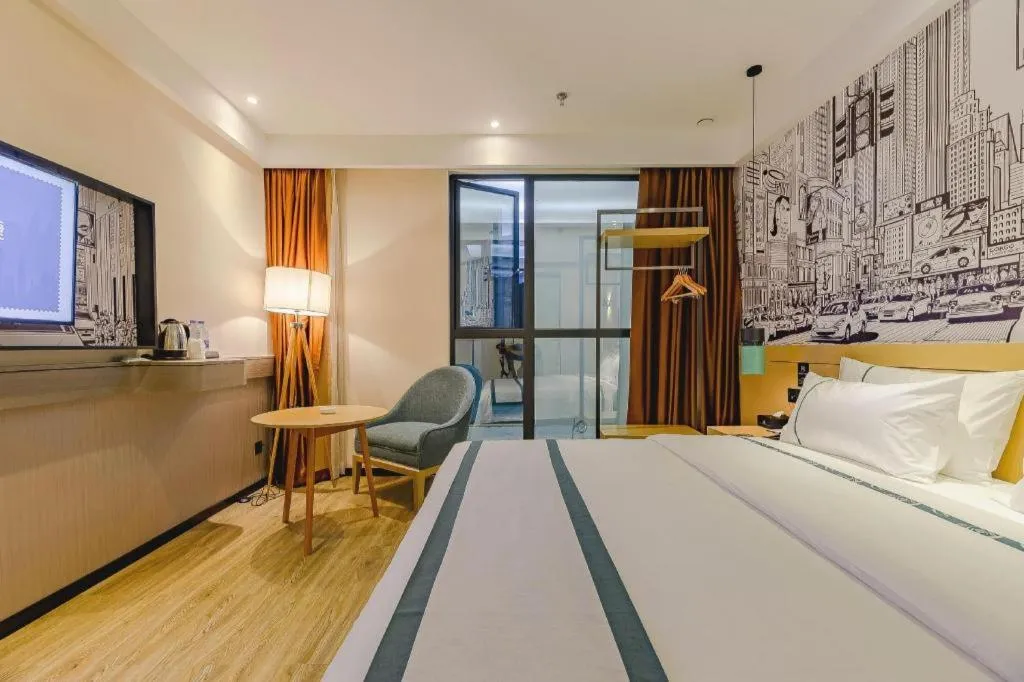 Bed in City Comfort Inn Chengdu Wenjiang Zhujiang Square Guanghua Park Metro Station