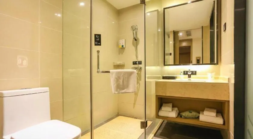 City Comfort Inn Chengdu Wenjiang Zhujiang Square Guanghua Park Metro Station