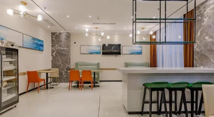 City Comfort Inn Chengdu Wenjiang Zhujiang Square Guanghua Park Metro Station