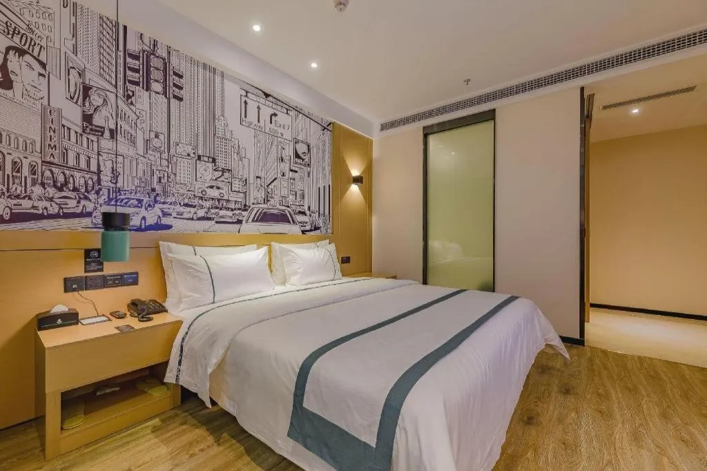 Bed in City Comfort Inn Chengdu Wenjiang Zhujiang Square Guanghua Park Metro Station