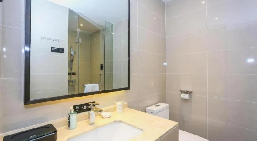 City Comfort Inn Chengdu Wenjiang Zhujiang Square Guanghua Park Metro Station