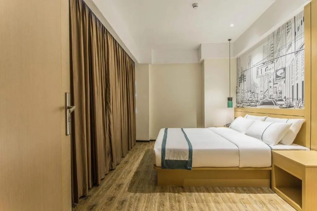 Bed in City Comfort Inn Liuzhou Liucheng