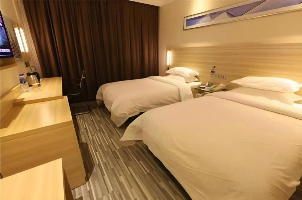 Bed in City Comfort Inn Liuzhou Liucheng