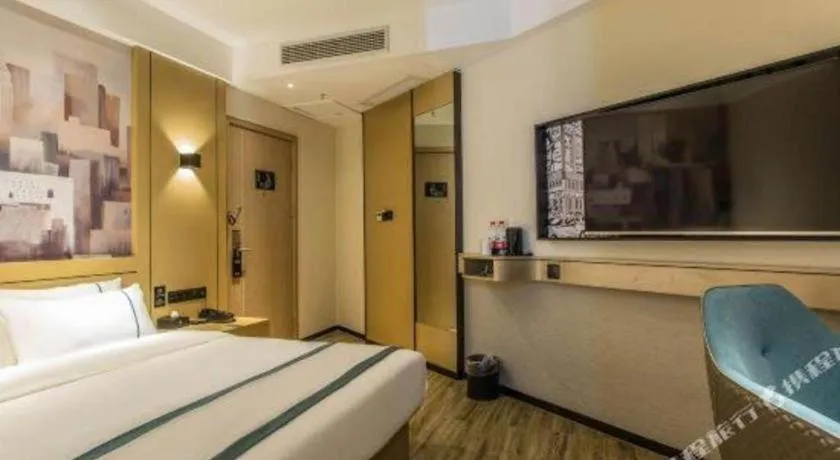 Bed in City Comfort Inn Liuzhou Liucheng