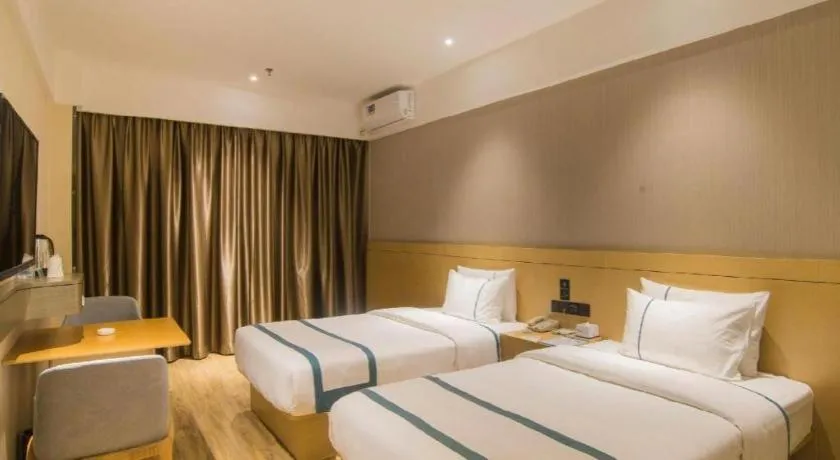 Bed in City Comfort Inn Liuzhou Longtan Park Ma'anshan Baiyun