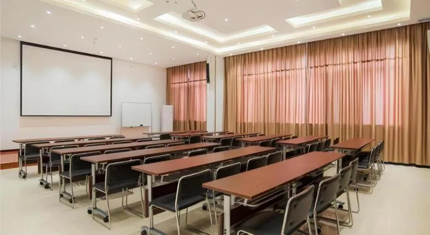 City Comfort Inn Liuzhou Longtan Park Ma'anshan Baiyun