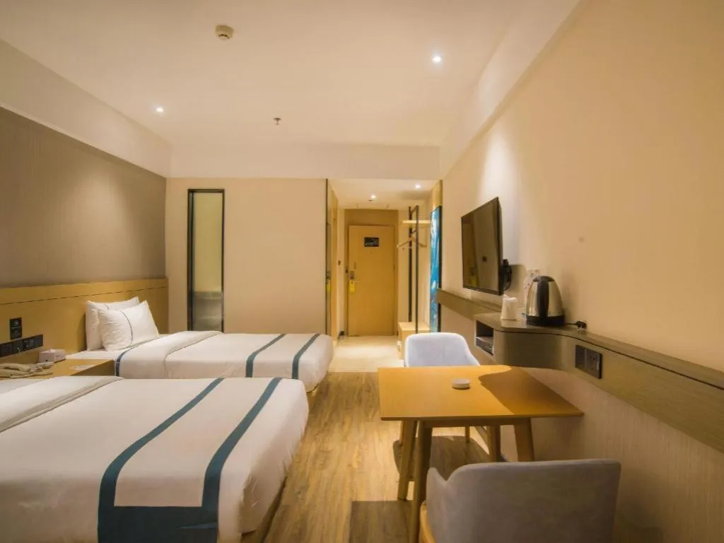 Bed in City Comfort Inn Liuzhou Longtan Park Ma'anshan Baiyun