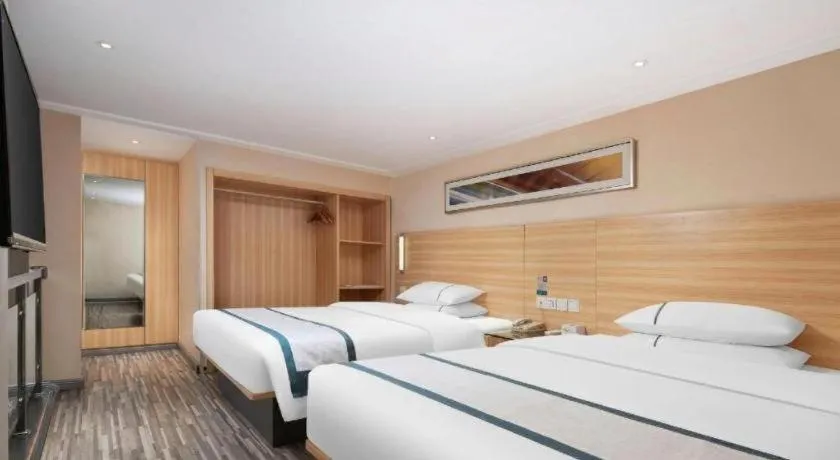 Bed in City Comfort Inn Liuzhou Longtan Park Ma'anshan Baiyun