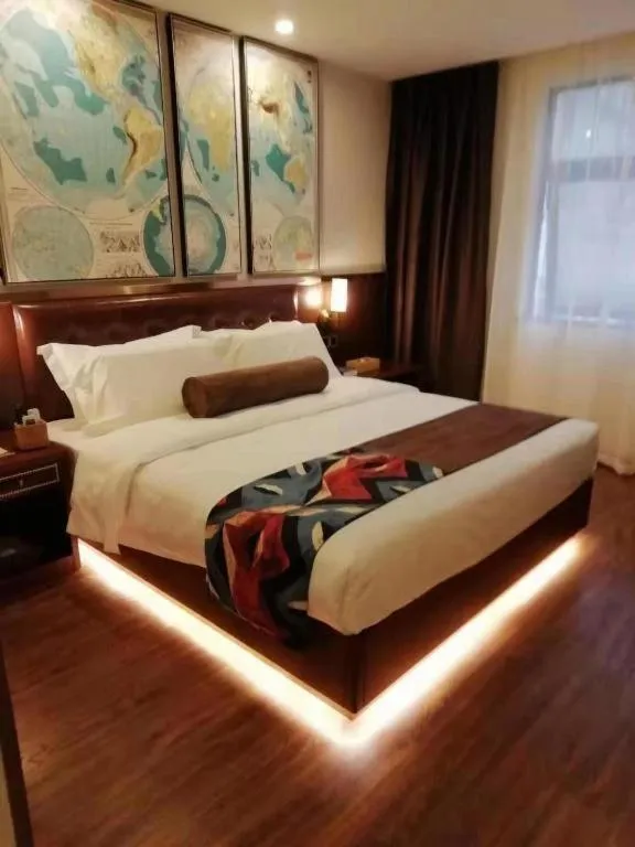 Bed in James Joyce Coffetel Guilin Railway Station Xiangbi Mountain Liangjiang Sihu Wharf