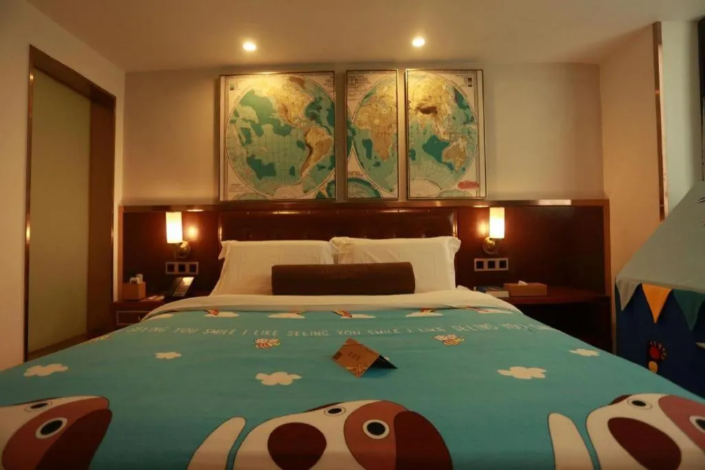 Bed in James Joyce Coffetel Guilin Railway Station Xiangbi Mountain Liangjiang Sihu Wharf