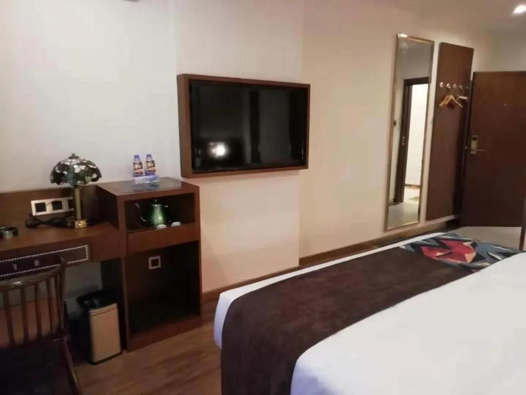 Bed in James Joyce Coffetel Guilin Railway Station Xiangbi Mountain Liangjiang Sihu Wharf