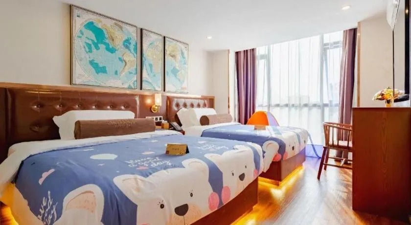 Bed in James Joyce Coffetel Guilin Railway Station Xiangbi Mountain Liangjiang Sihu Wharf