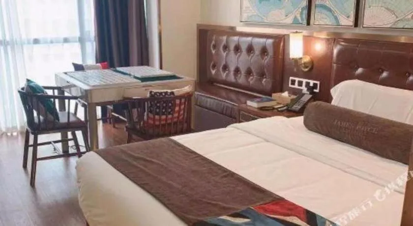 Bed in James Joyce Coffetel Guilin Railway Station Xiangbi Mountain Liangjiang Sihu Wharf