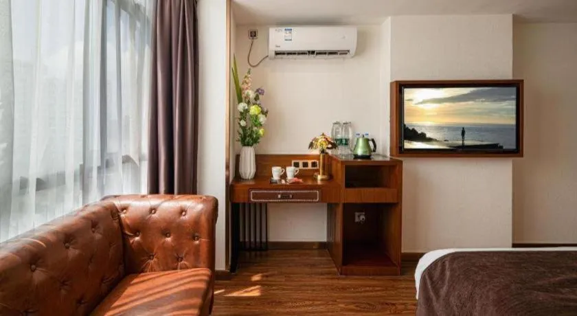 James Joyce Coffetel Guilin Railway Station Xiangbi Mountain Liangjiang Sihu Wharf