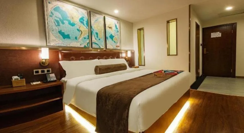 Bed in James Joyce Coffetel Guilin Railway Station Xiangbi Mountain Liangjiang Sihu Wharf