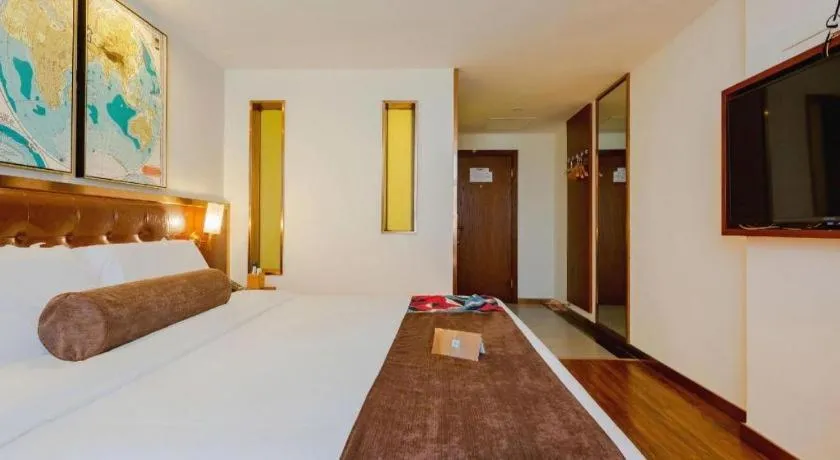 Bed in James Joyce Coffetel Guilin Railway Station Xiangbi Mountain Liangjiang Sihu Wharf