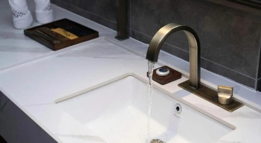 James Joyce Coffetel Kunming Railway Station Huancheng Nan Road Metro Station