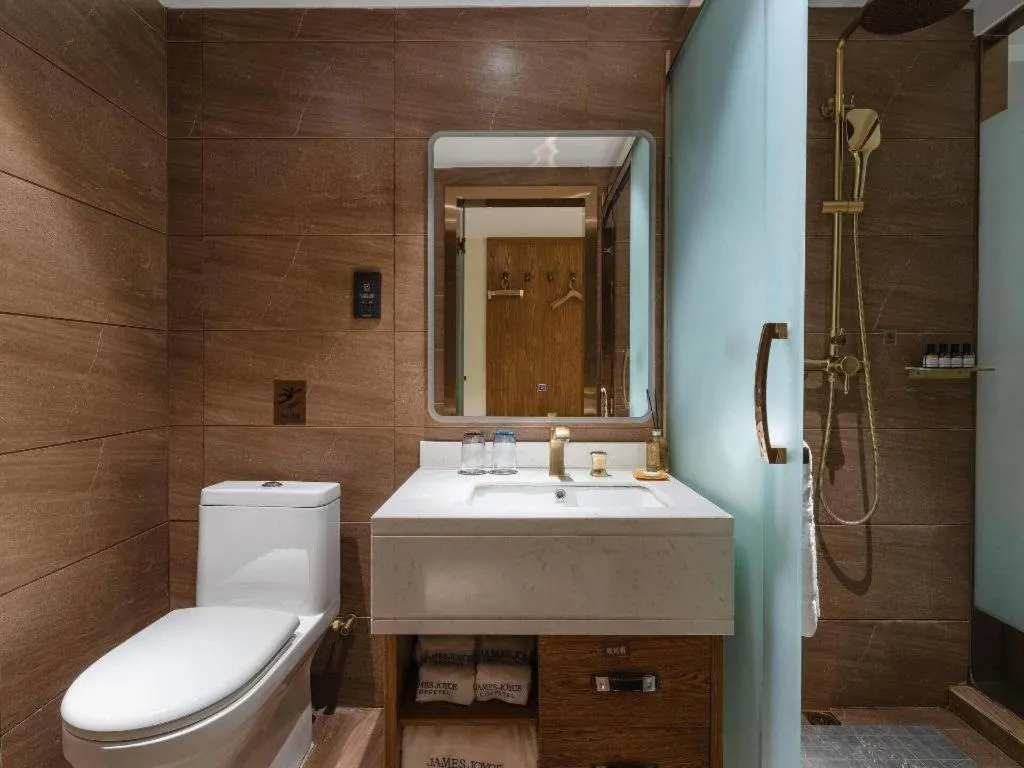 James Joyce Coffetel Kunming Railway Station Huancheng Nan Road Metro Station