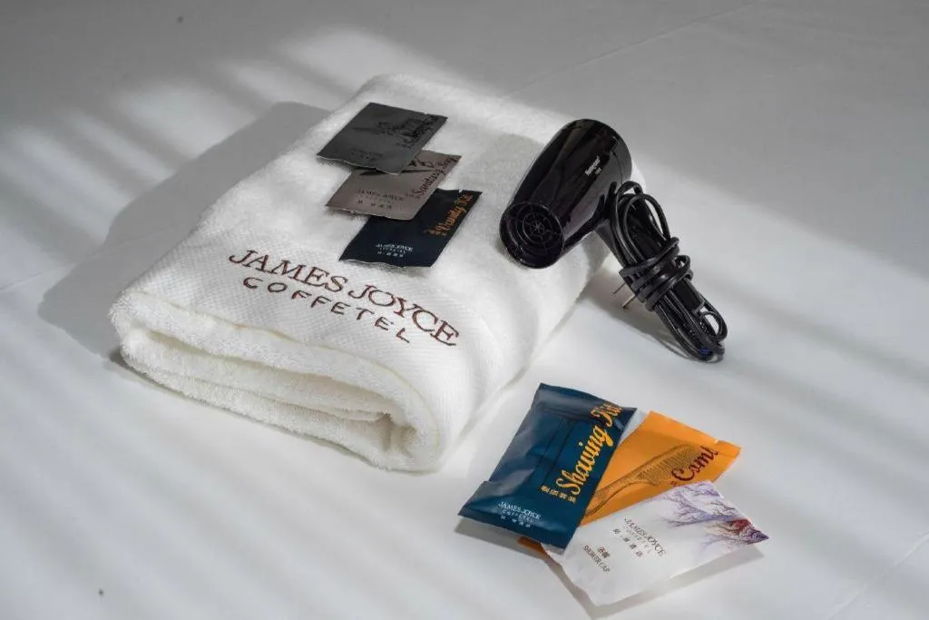 James Joyce Coffetel Kunming Railway Station Huancheng Nan Road Metro Station