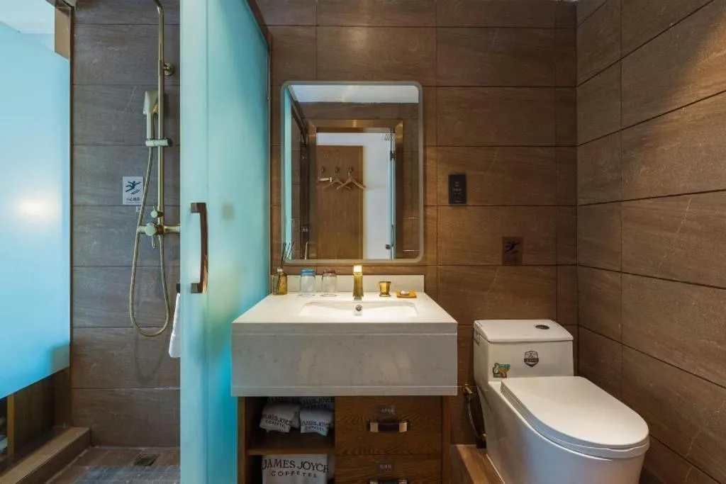 James Joyce Coffetel Kunming Railway Station Huancheng Nan Road Metro Station