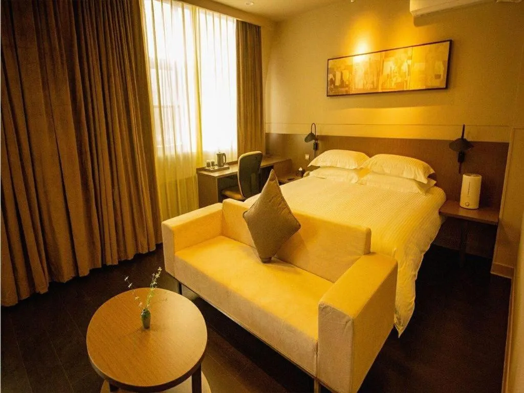 Bed in Jinjiang Inn Select Shihezi East Ring Road