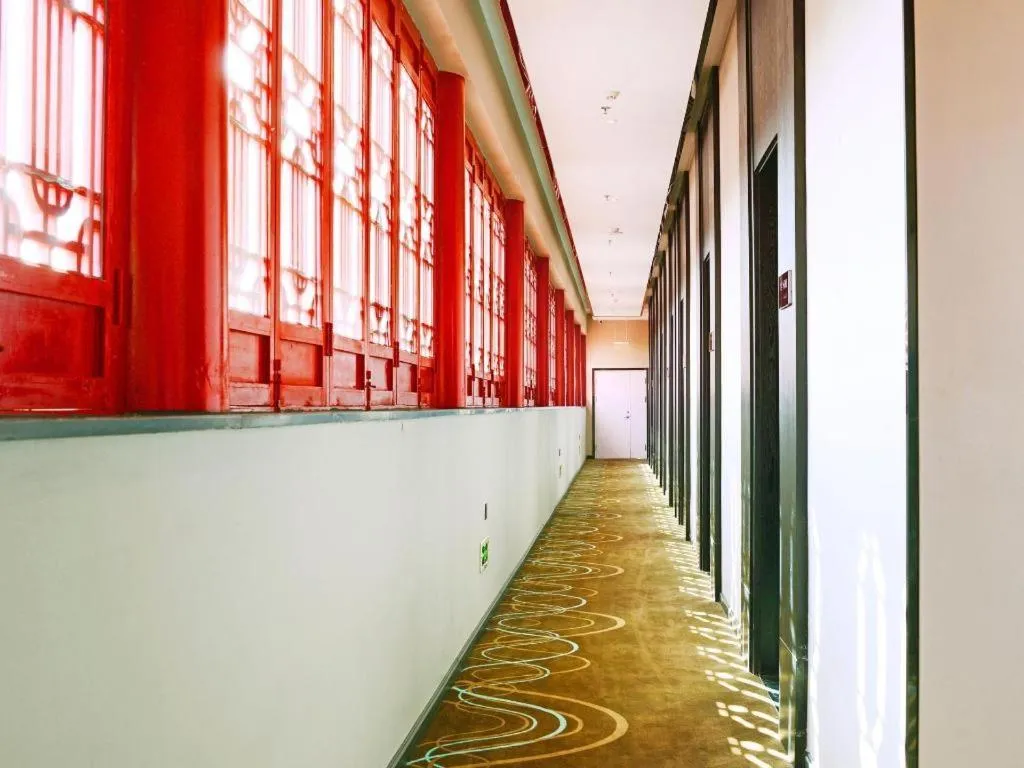 Xana Hotelle Xi'an Zhonglou, Huimin Street Metro Station