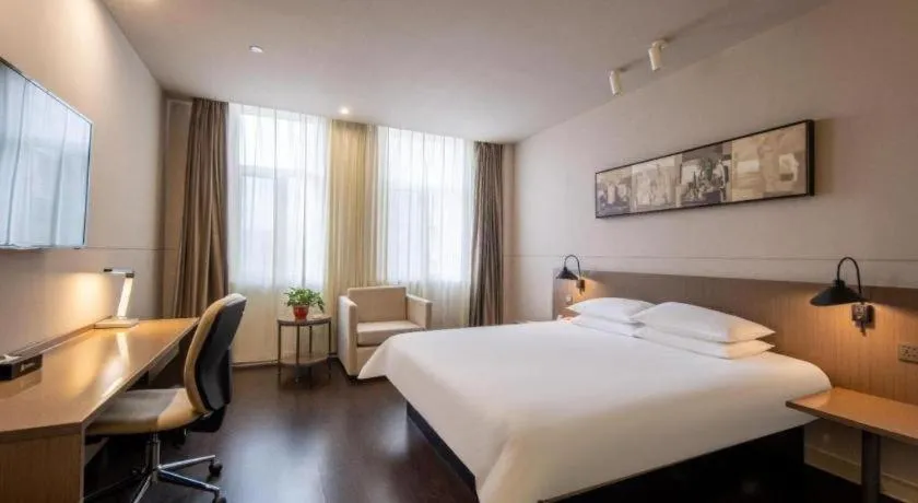 Bed in Jinjiang Inn Select Heze Wanxiang Plaza Guiling Road